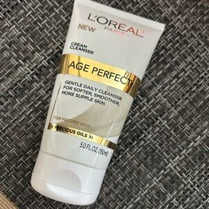 L'Oreal Age Perfect Daily Cleanser with Gold Accents